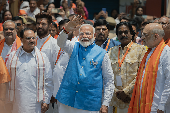 Inde : une victoire à la Pyrrhus pour Narendra Modi
