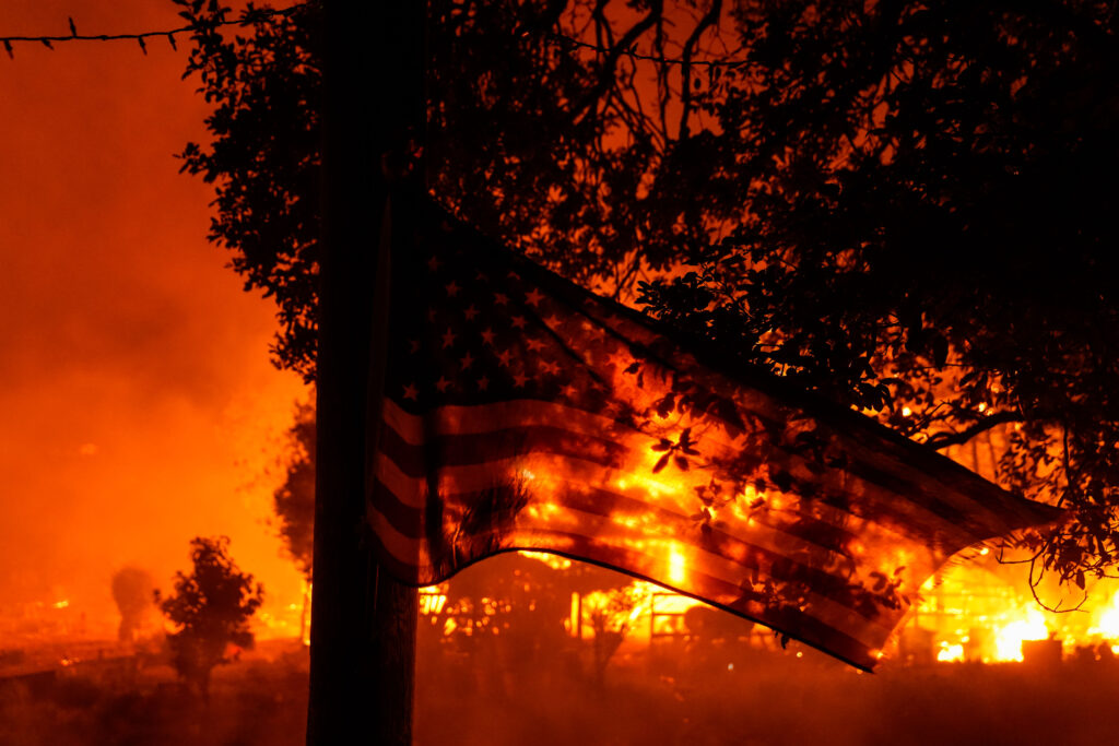 Incendies à Los Angeles : comment s’adapter face au réchauffement climatique ?
