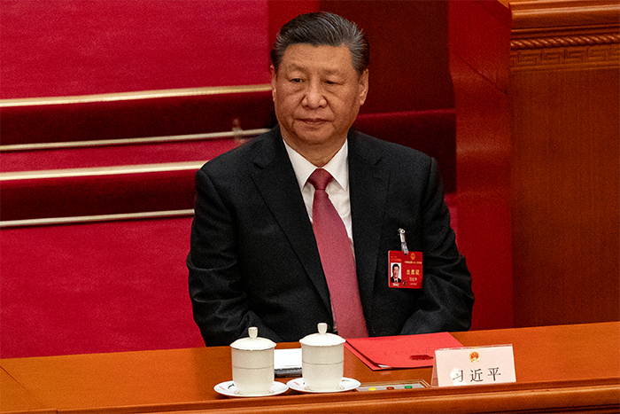 China Facing the Rise of Donald Trump to Power: Between Economic Challenges and Strategic Acceleration
