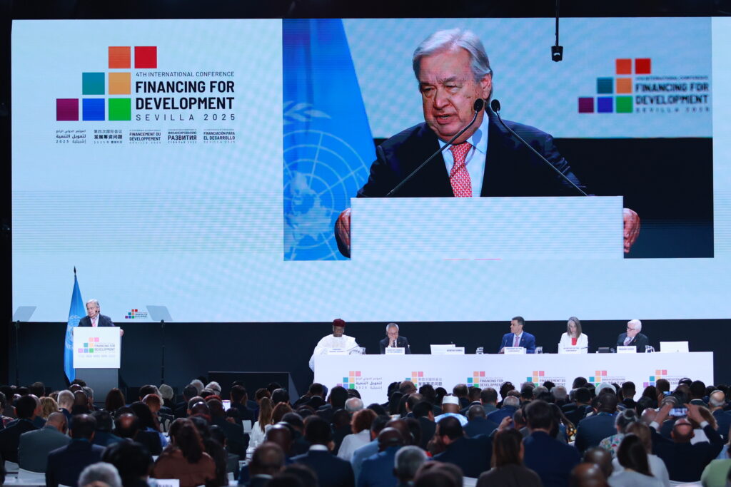 Séville 2025 : la coopération internationale à l’épreuve de ses contradictions
