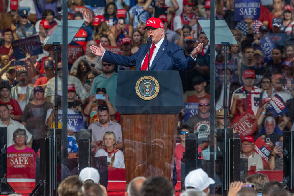 Midterms 2026 : entre état d’urgence et contestation
